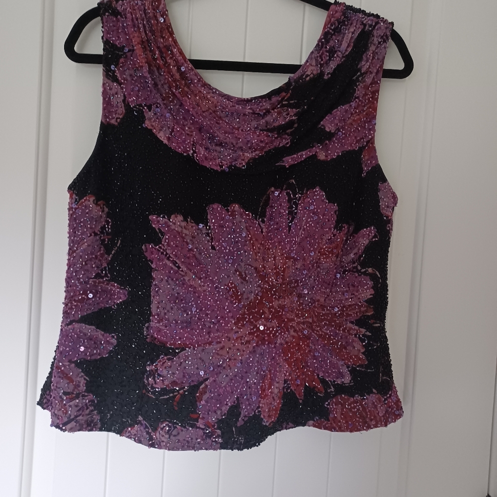 Stunning,  Sean Collection,  100% silk,  beaded, sequined top, size XL